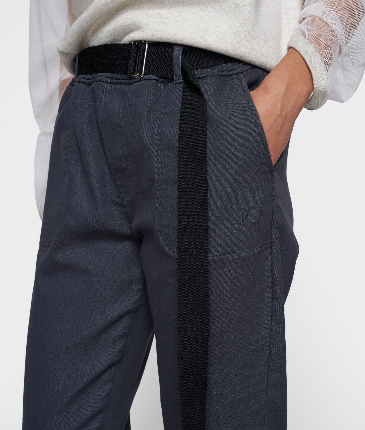 Belted panta