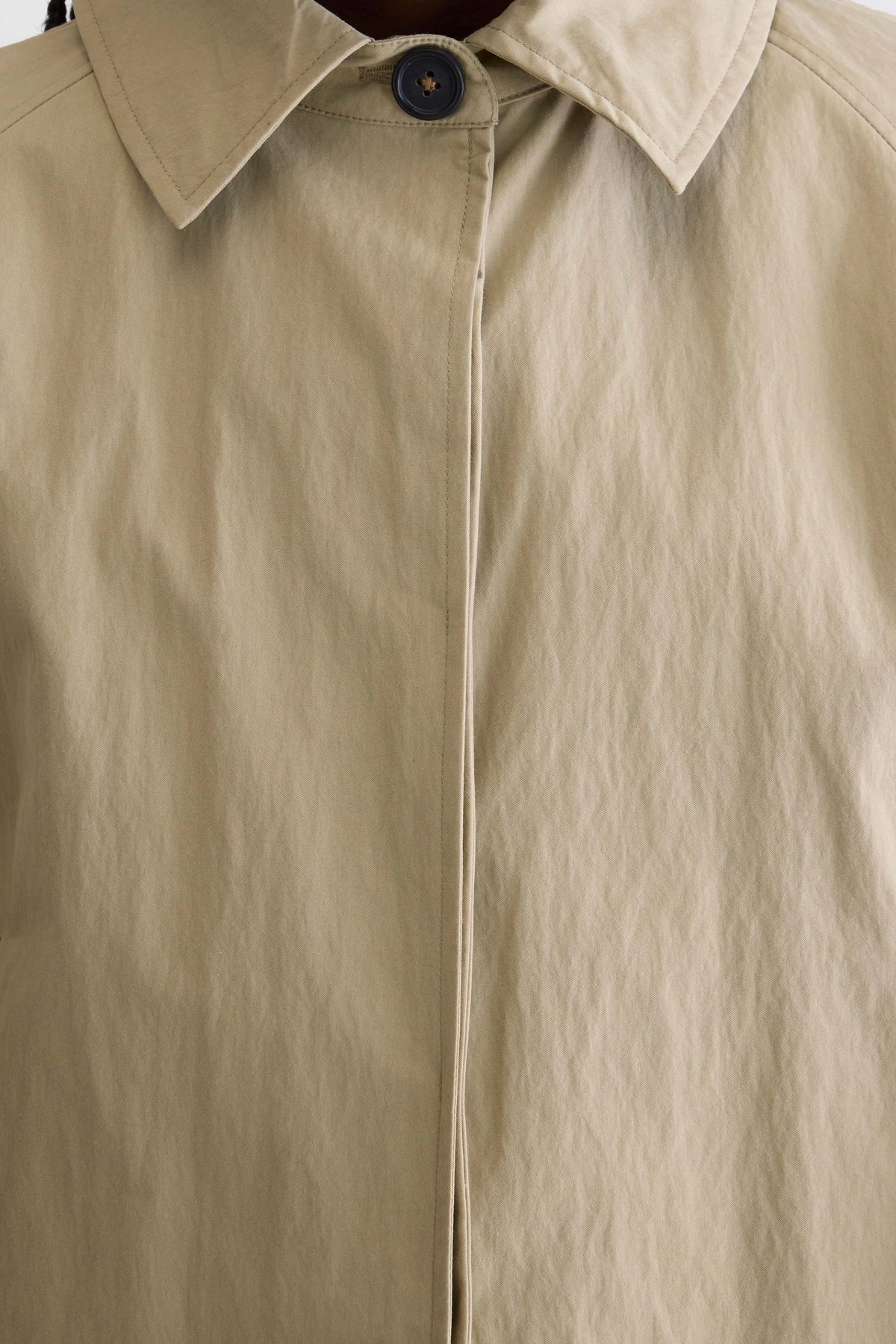 Gabardina corta