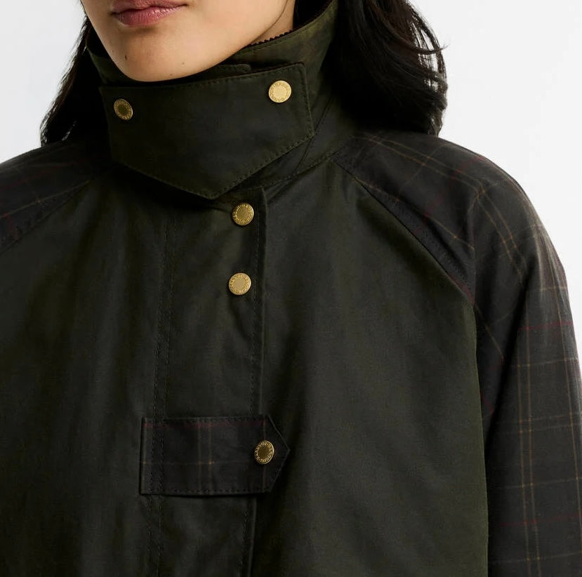 Chaqueta Barbour línea larga