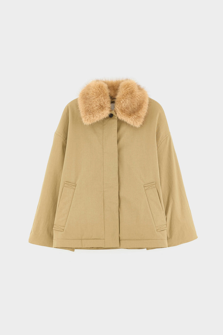 Chaqueta estilo gabardina